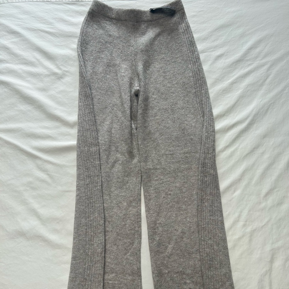 PrettyLittleThing mocha knit pants